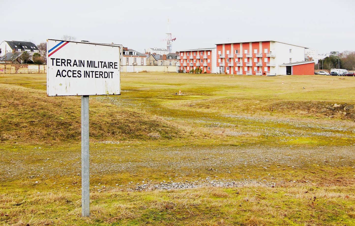 1444x920_terrain-militaire-guines-rennes-vendu-ville-permettre-construction-logements